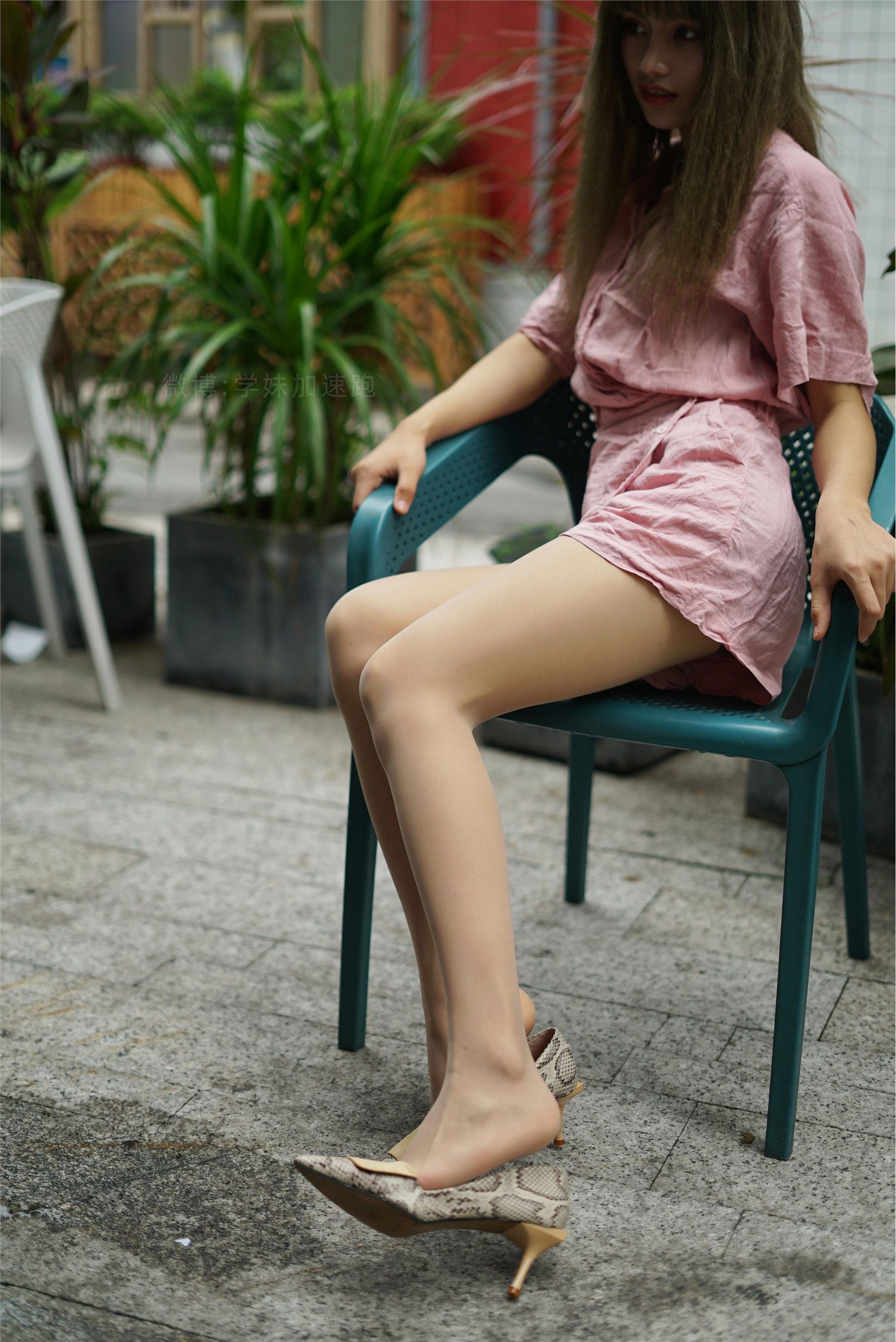 学妹加速跑 XM046《敏儿粉粉嫩嫩》